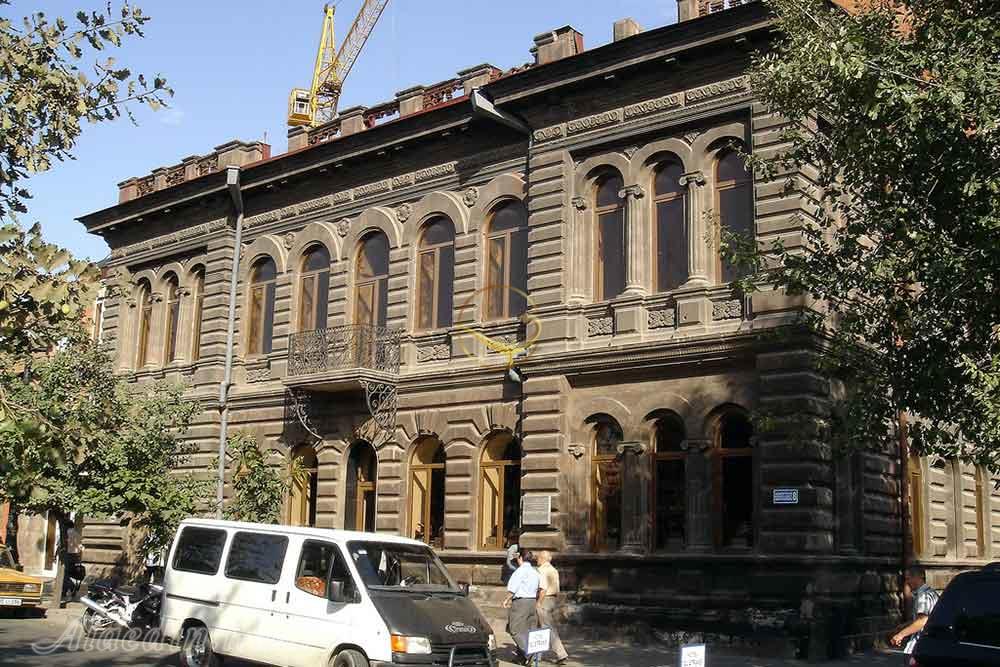 خیابان آبوویان در ایروان - ارمنستان | علاءالدین تراول