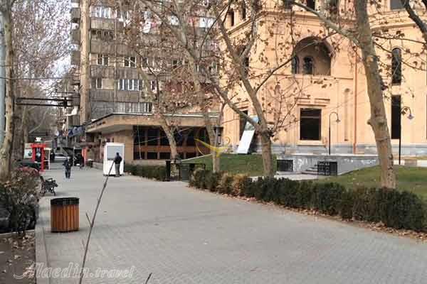 خیابان آبوویان در ایروان - ارمنستان