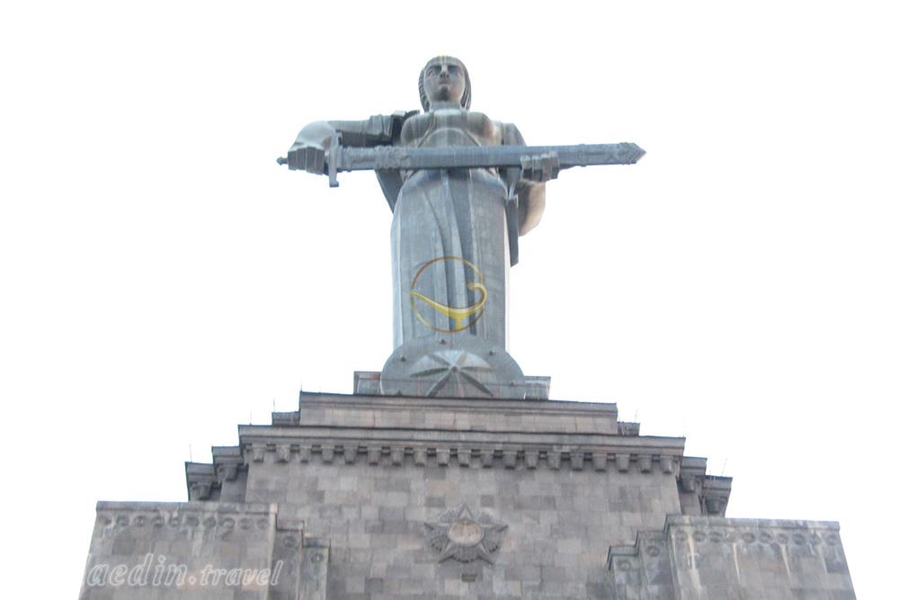 مام ارمنستان (مادر ارمنستان) در ایروان | علاءالدین تراول