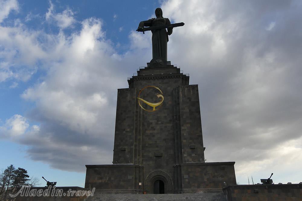 مام ارمنستان (مادر ارمنستان) در ایروان | علاءالدین تراول