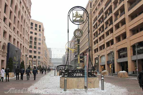 خیابان شمالی ایروان در ارمنستان