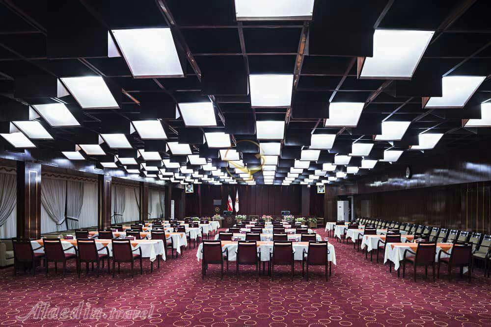 سالن همایش هتل پارس اهواز | علاءالدین تراول