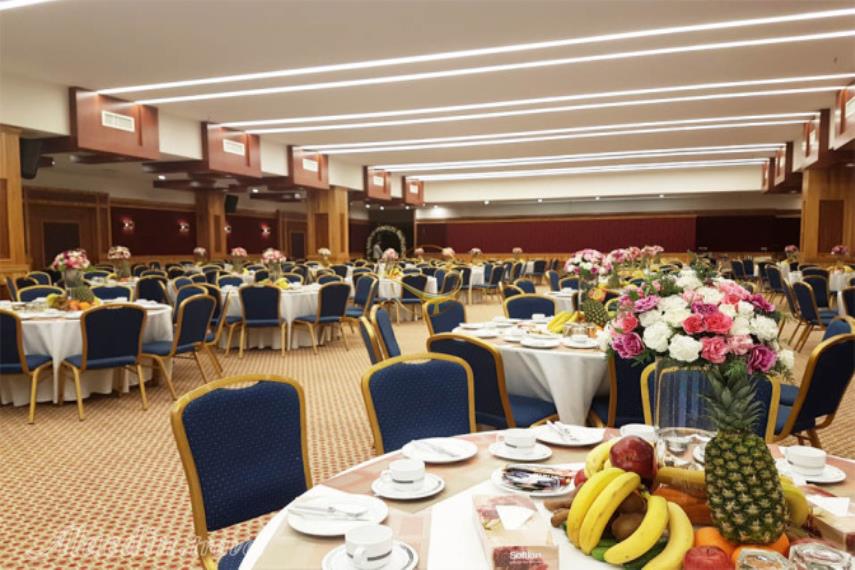 تالارهای میزبان بابلسر