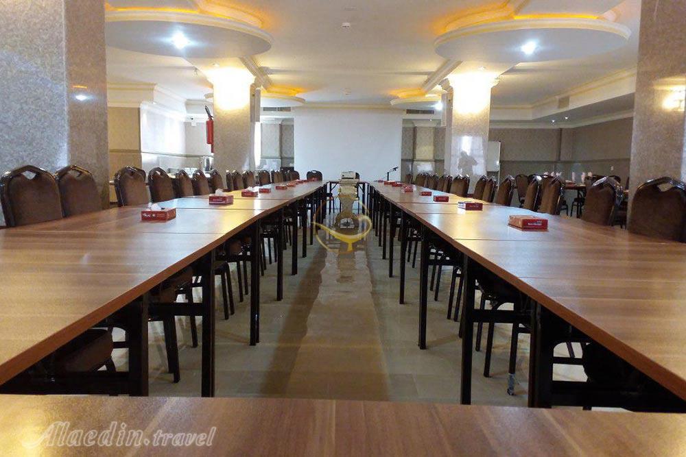 سالن هتل بام بروجن چهارمحال و بختیاری | علاءالدین تراول