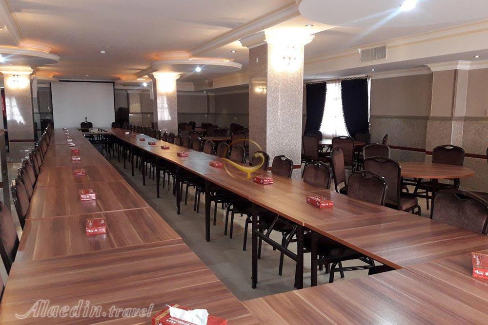 سالن هتل بام بروجن چهارمحال و بختیاری | علاءالدین تراول