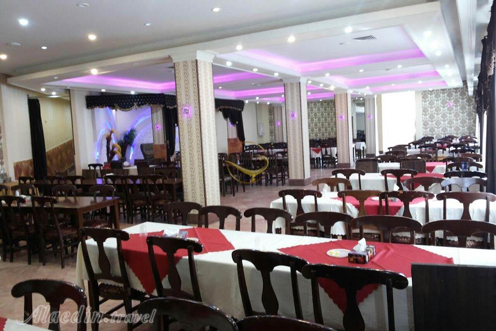 سالن نور هتل زاگرس بروجرد | علاءالدین تراول