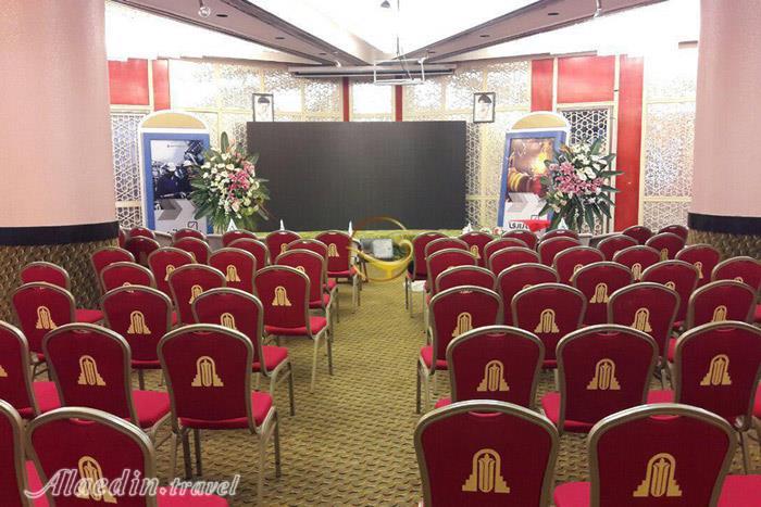 سالن های هتل پارسيان آزادی خزر چالوس-هتل هایت | علاءالدین تراول