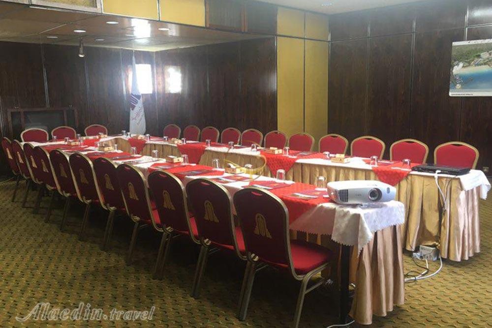 سالن های هتل پارسيان آزادی خزر چالوس-هتل هایت | علاءالدین تراول