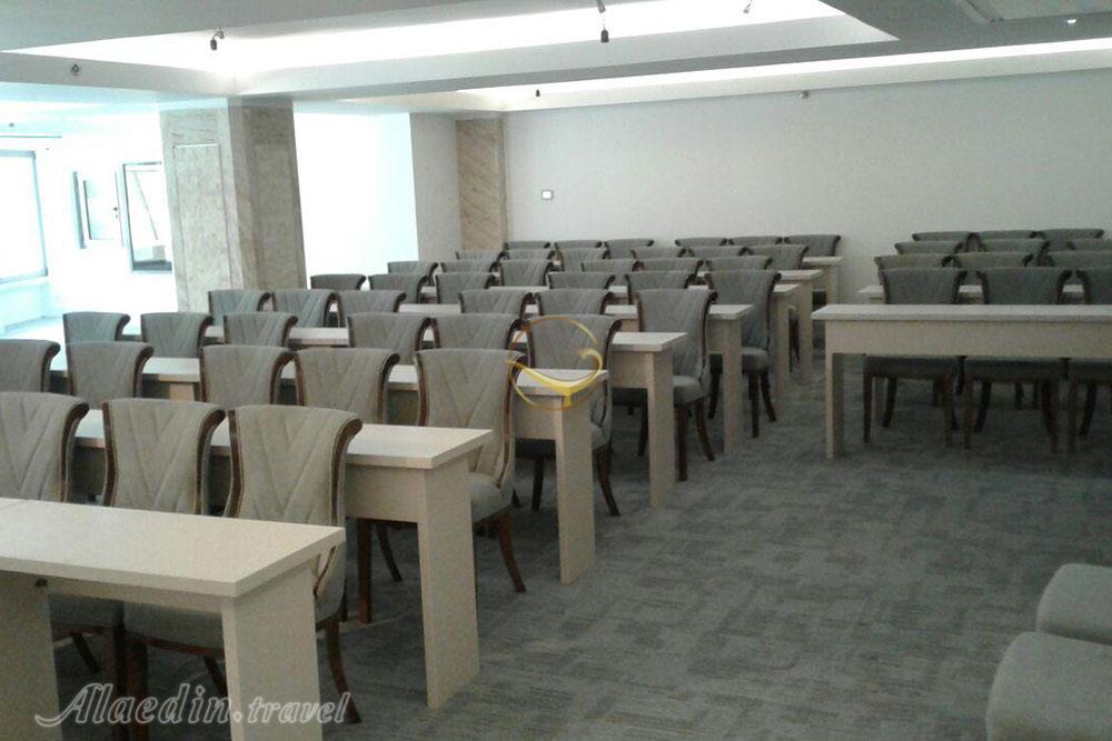 سالن کنفرانس هتل ونوس پلاس نمک آبرود | علاءالدین تراول