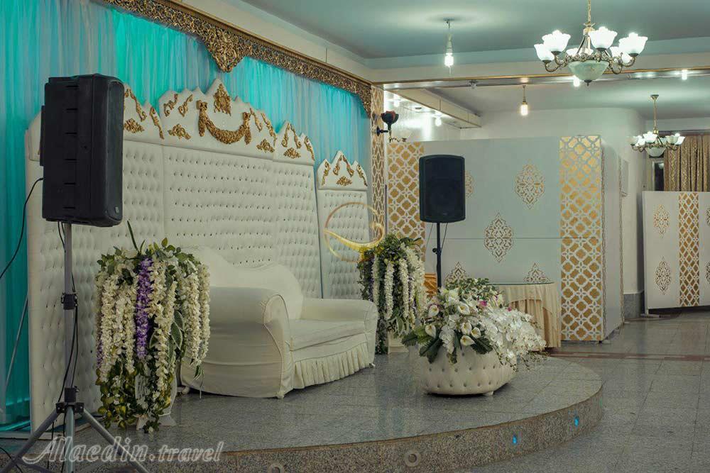 سالن شماره 2 هتل ایران زمین دروود لرستان | علاءالدین تراول