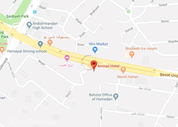 نمای سالن باغ دربان - روف گاردن هتل امیران همدان روی نقشه