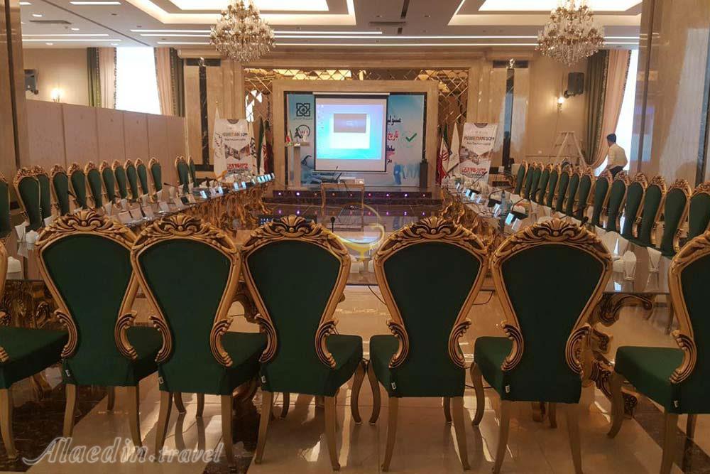 سالن سمینار هتل امیران 2 همدان | علاءالدین تراول