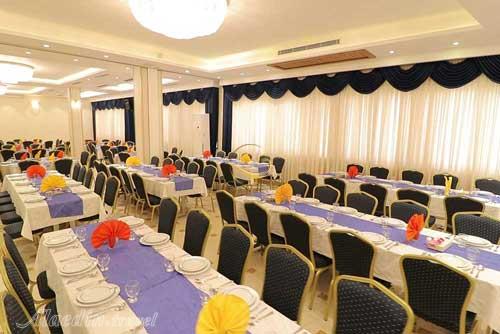 سالن دریای نور هتل پارسیان آزادی همدان