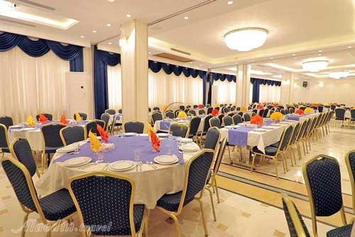 سالن کوه نور هتل پارسیان آزادی همدان