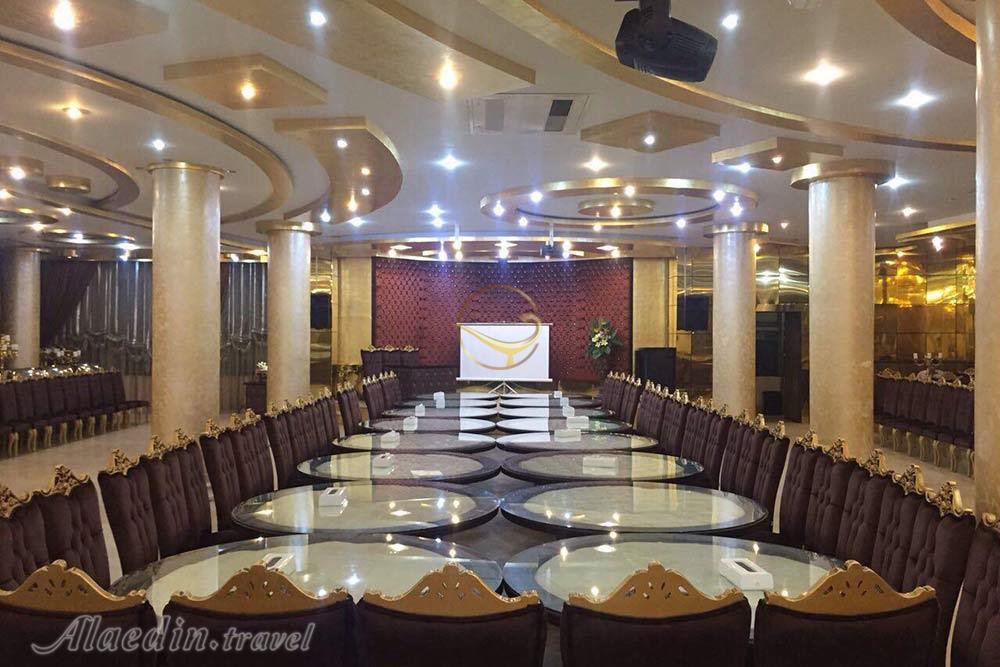 تالار پذیرایی برج قائم کرج | علاءالدین تراول