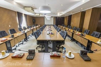 سالن کنفرانس البرز هتل گاجره کرج