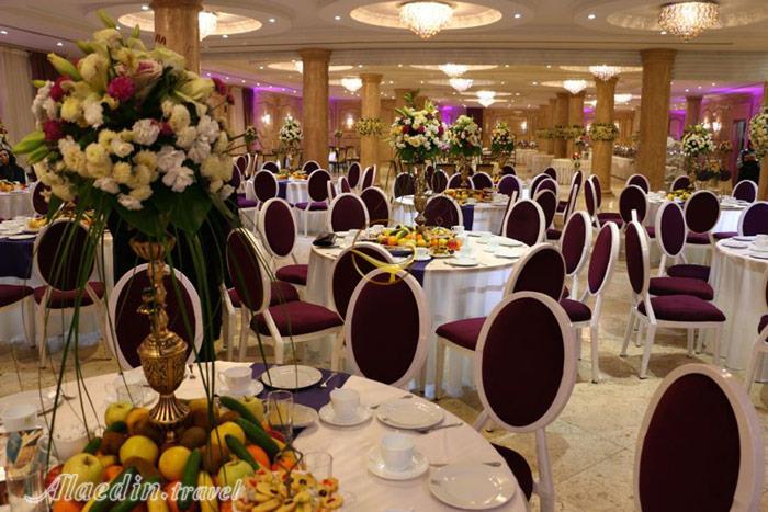 تشریفات سالن بالا باغ بهرامی کرمان