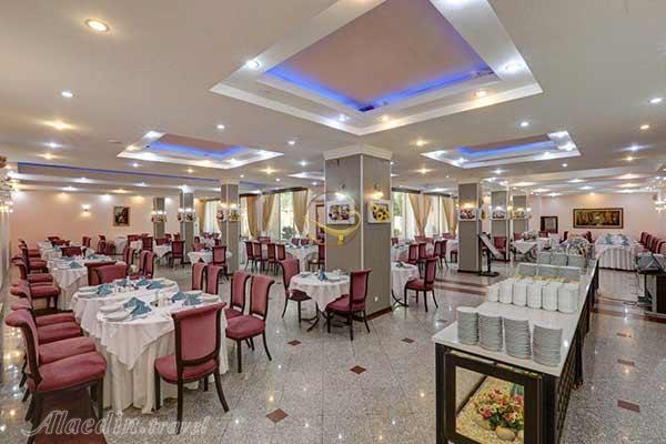 سالن شایان هتل جهانگردی کرمان