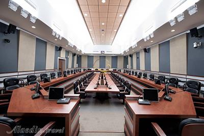 سالن رازی مرکز همایش های بین المللی کیش