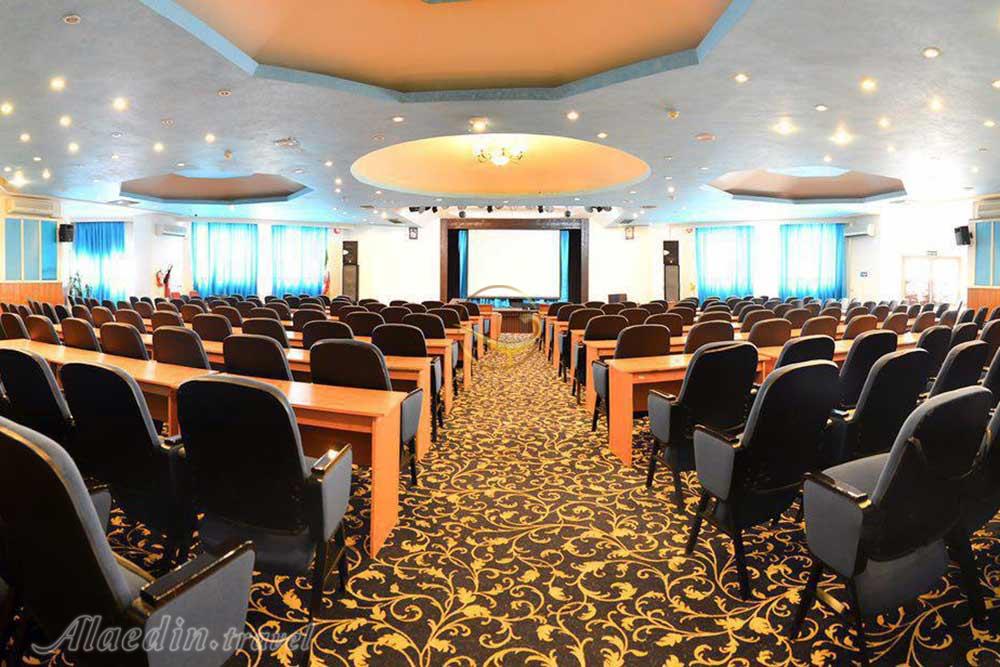 سالن همایش اصلی هتل شایگان کیش | علاءالدین تراول