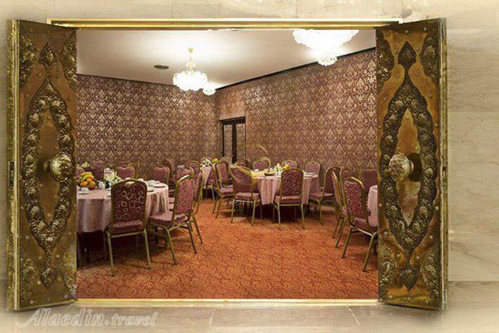 سالن آینه هتل هما 1 مشهد | علاءالدین تراول