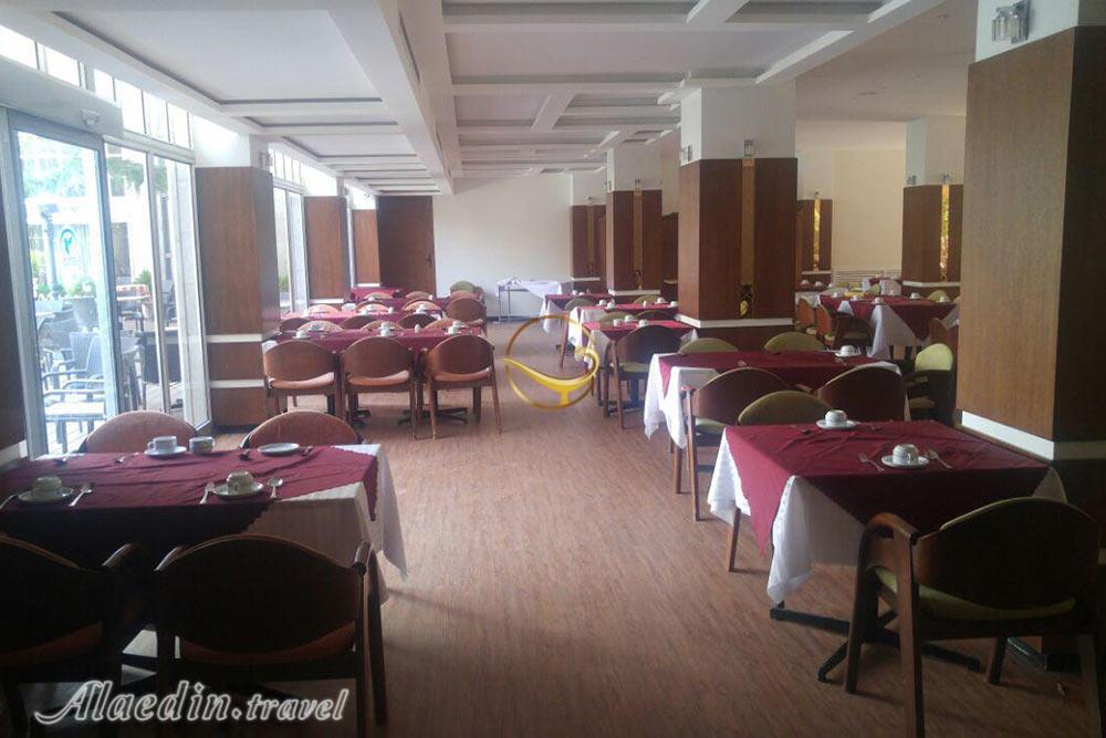 سالن های هتل هما 2 مشهد | علاءالدین تراول