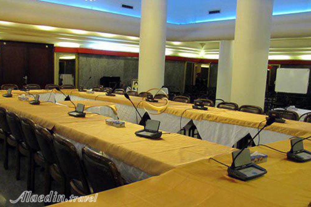 سالن‌های هتل ایران مشهد | علاءالدین تراول