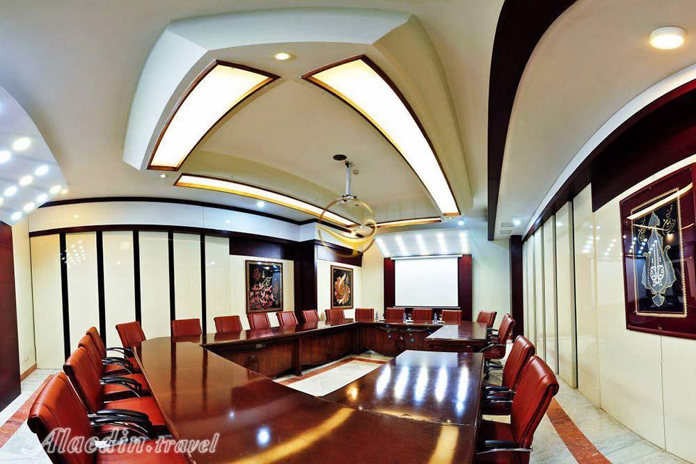 سالن های هتل پردیسان مشهد | علاءالدین تراول