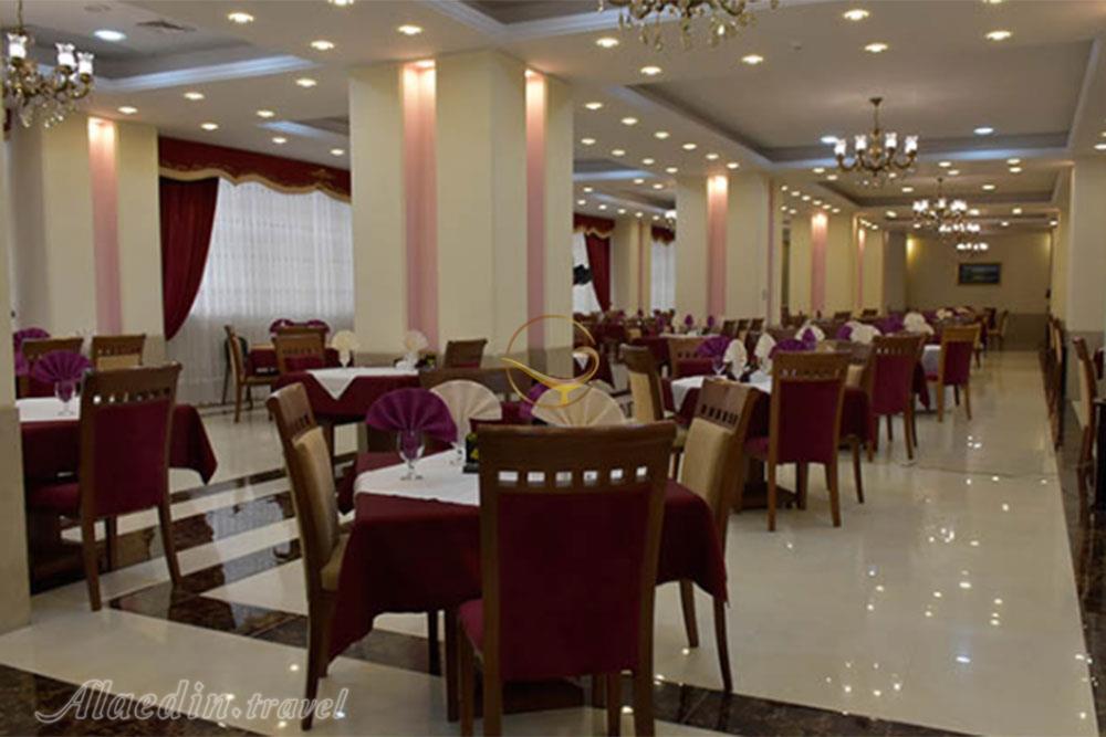 سالن های هتل پارسیس مشهد | علاءالدین تراول