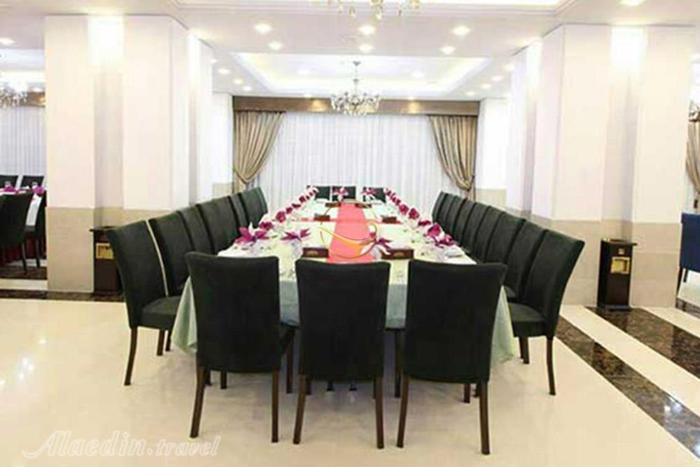 سالن های هتل پارسیس مشهد | علاءالدین تراول