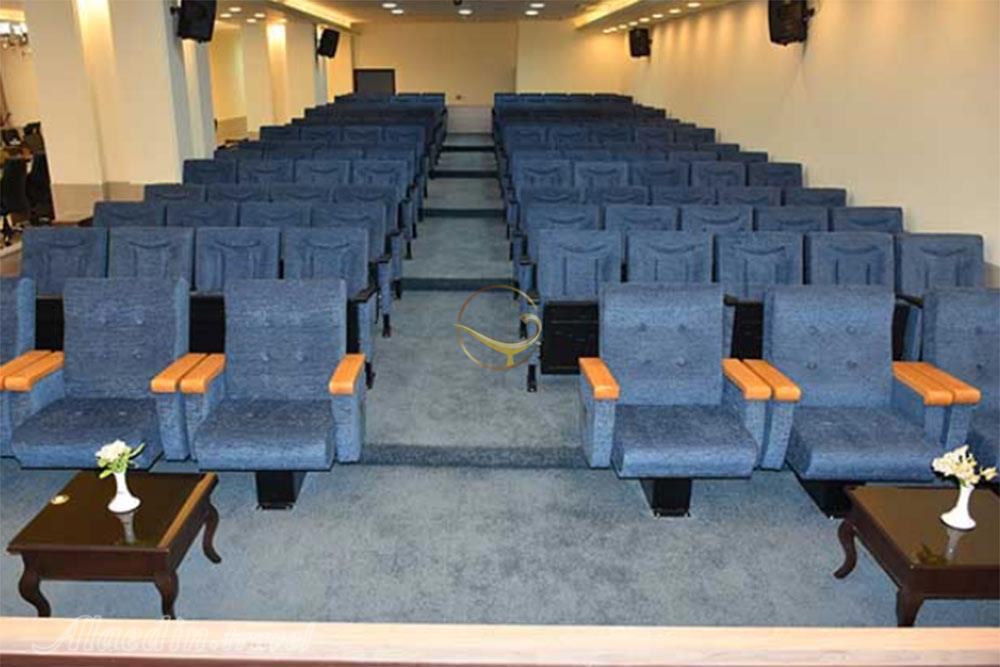 سالن آمفی تئاتر هتل پارسیس مشهد | علاءالدین تراول