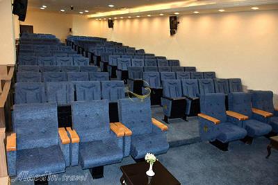 سالن آمفی تئاتر هتل پارسیس مشهد | علاءالدین تراول