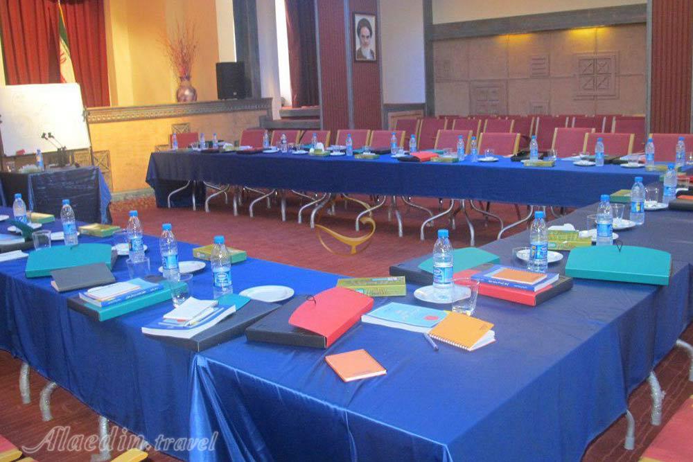 سالن همایش هتل نارنجستان نور | علاءالدین تراول