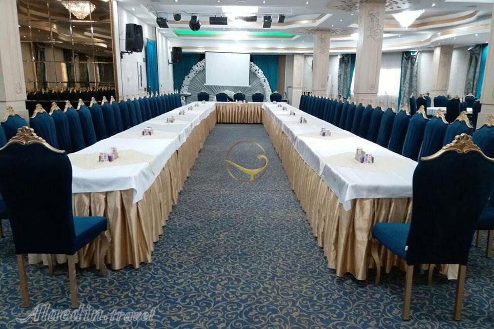 سالن های هتل پارسیا قم | علاءالدین تراول