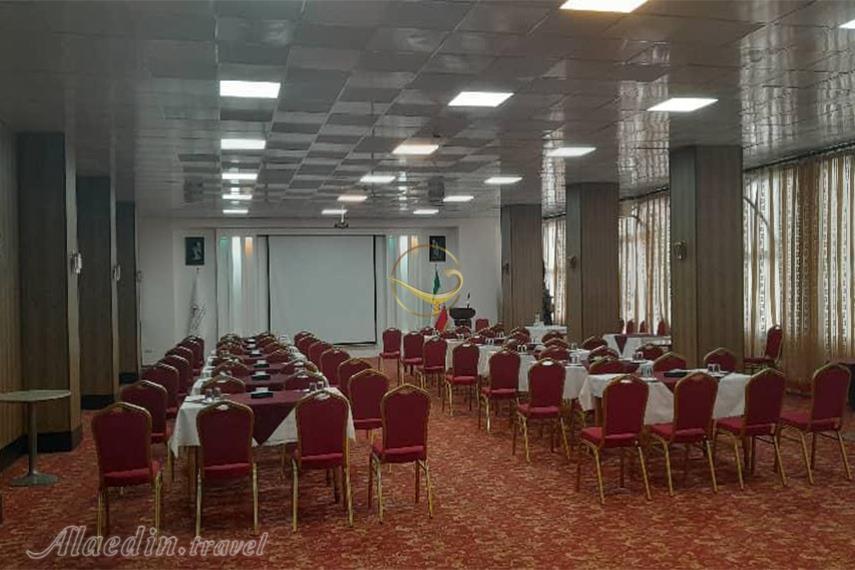 سالن سفیر هتل پارسیان رامسر | علاالدین تراول