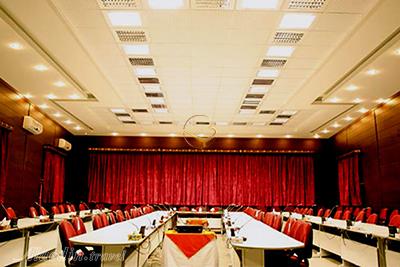 سالن کنفرانس هتل شادی سنندج