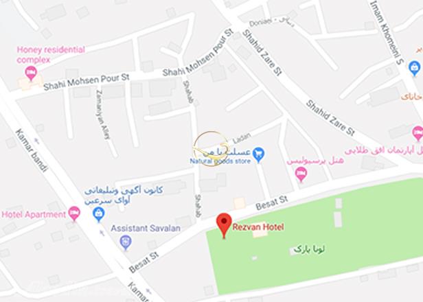 نمای سالن آمفی تئاتر هتل رضوان سرعین روی نقشه