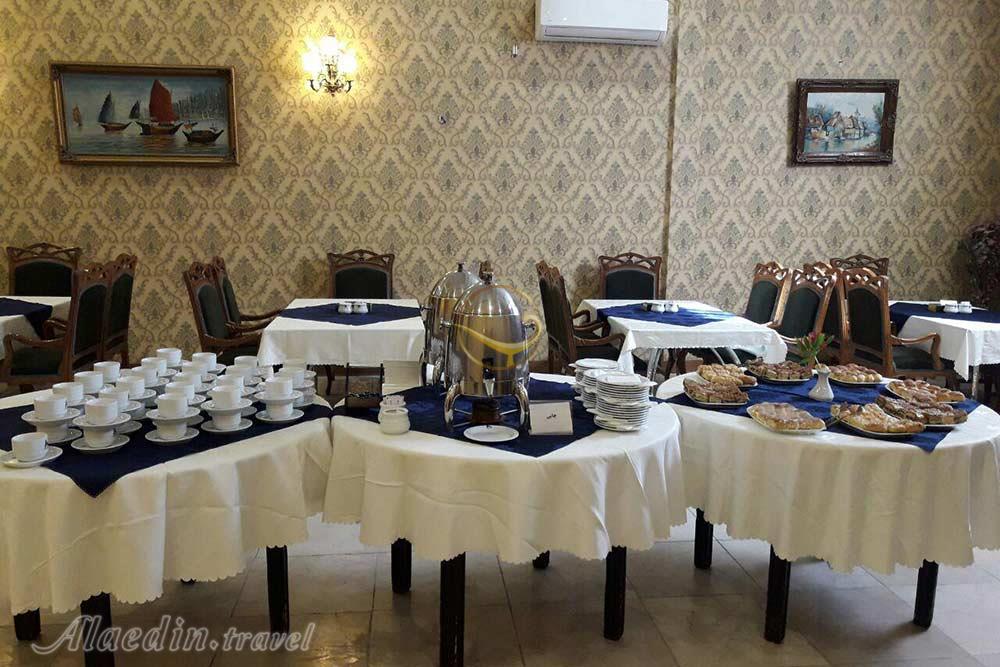 سالن رستوران آریانا هتل آریوبرزن | علاءالدین تراول