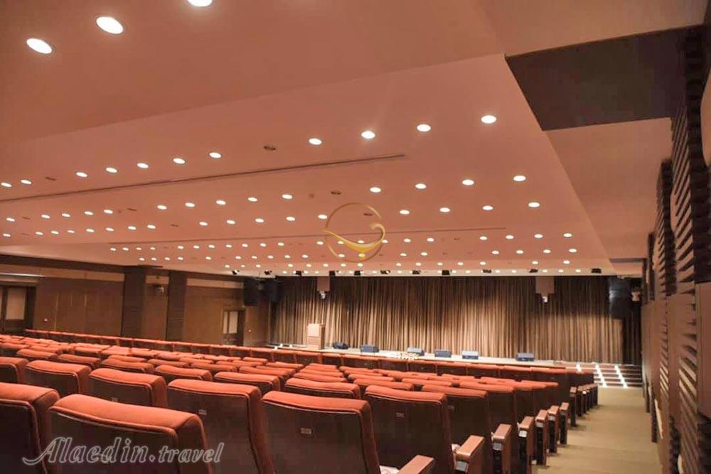 تالار کنفرانس اتاق اصناف فارس | علاءالدین تراول