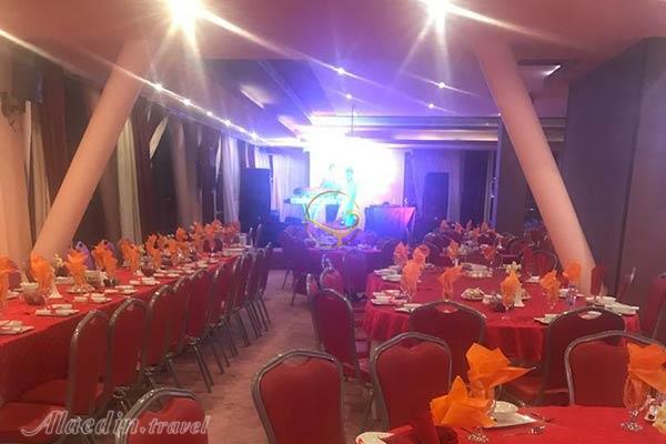 سالن تخت جمشید هتل چمران شیراز | علاءالدین تراول