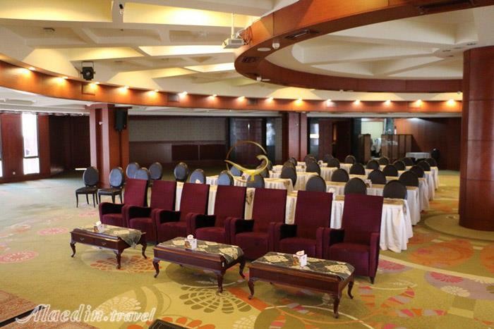 مجموعه سالن های هتل بزرگ شیراز | علاءالدین تراول