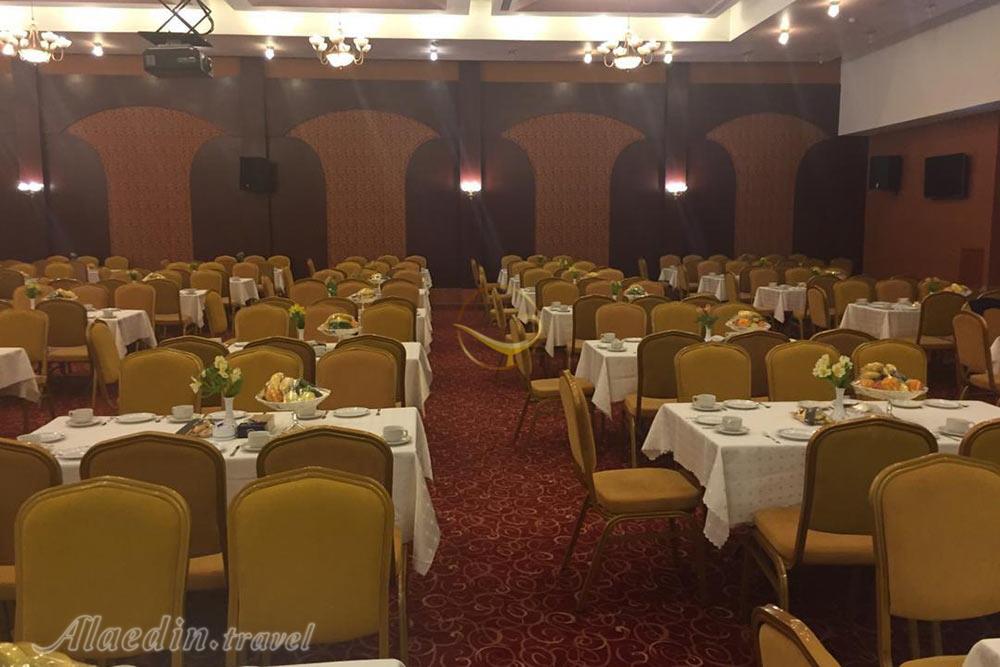 سالن وصال هتل هما شیراز | علاءالدین تراول