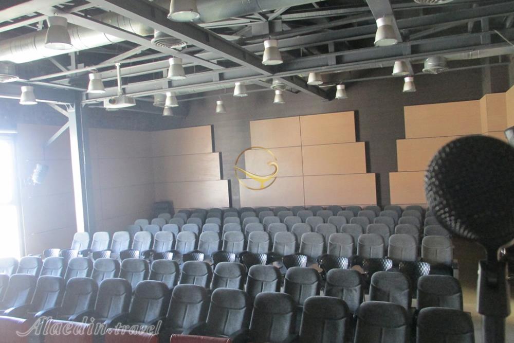 سالن همایش های برج IT شیراز | علاءالدین تراول