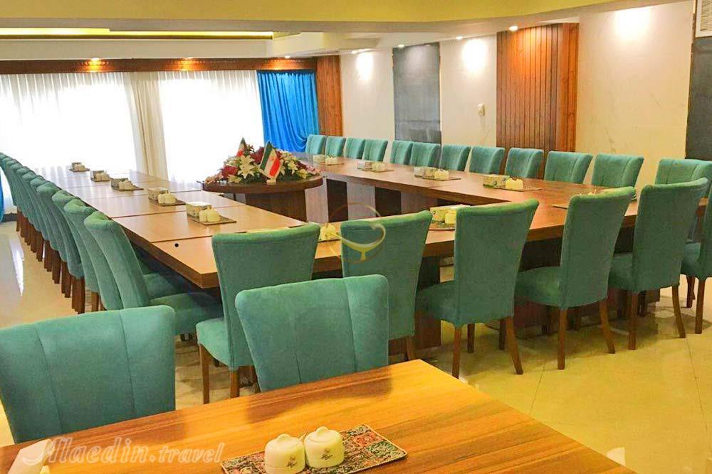 سالن های هتل آزادی تبریز | علاءالدین تراول