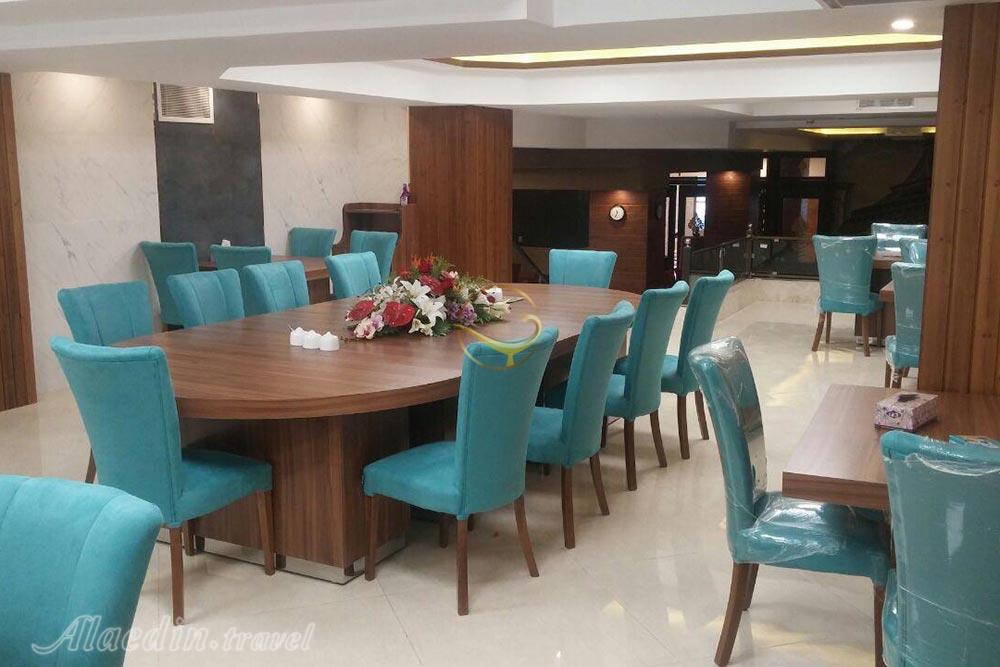 اتاق جلسات هتل آزادی تبریز | علاءالدین تراول