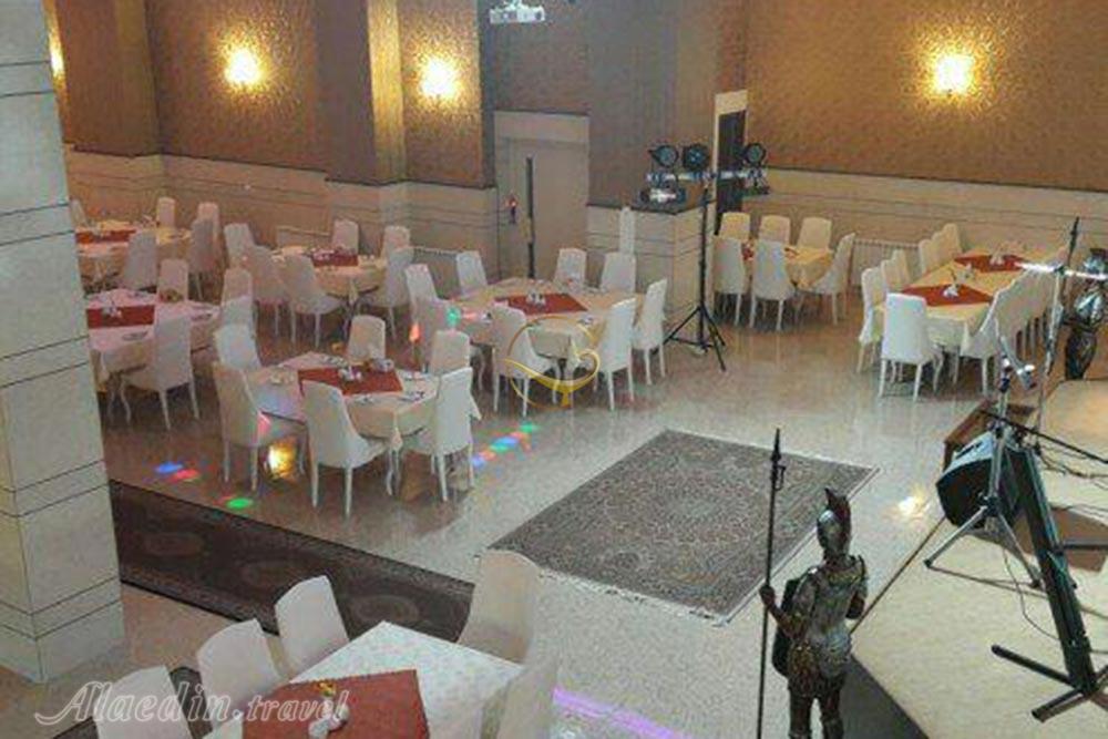 سالن های هتل استقبال تبریز | علاءالدین تراول