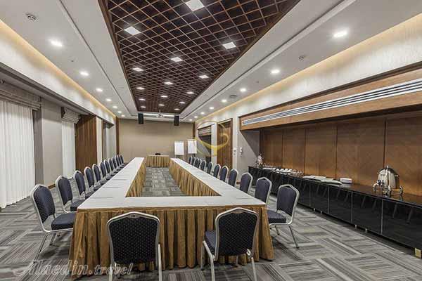 سالن حافظ هتل لاله پارک تبریز