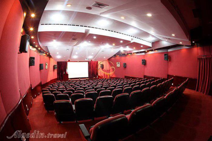 سالن آمفی تئاتر هتل پارس ائل گلی تبریز