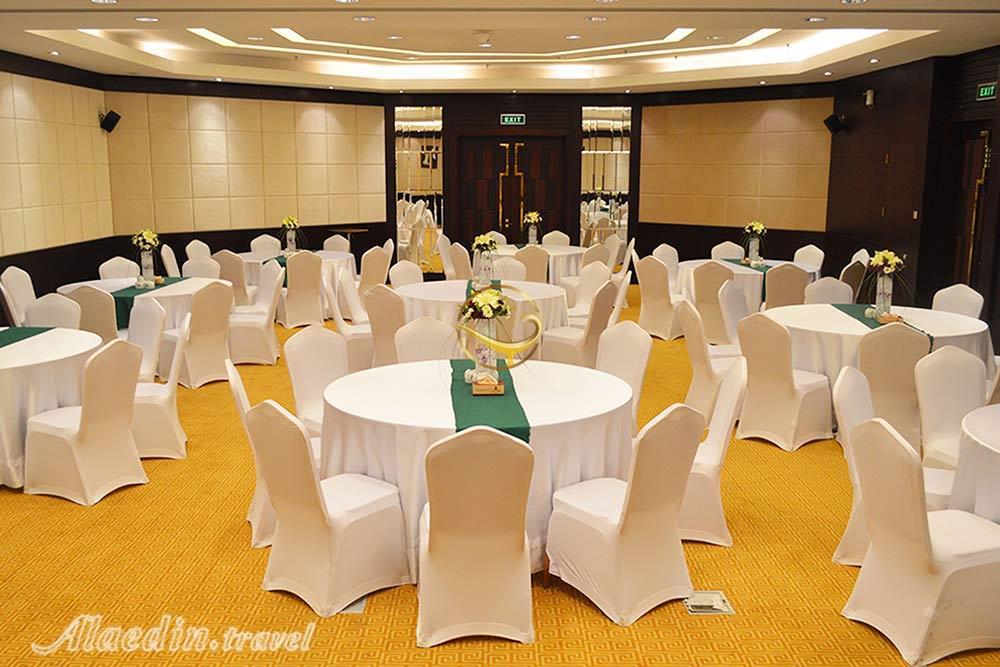 سالن های هتل پارسیان آزادی تهران | علاءالدین تراول