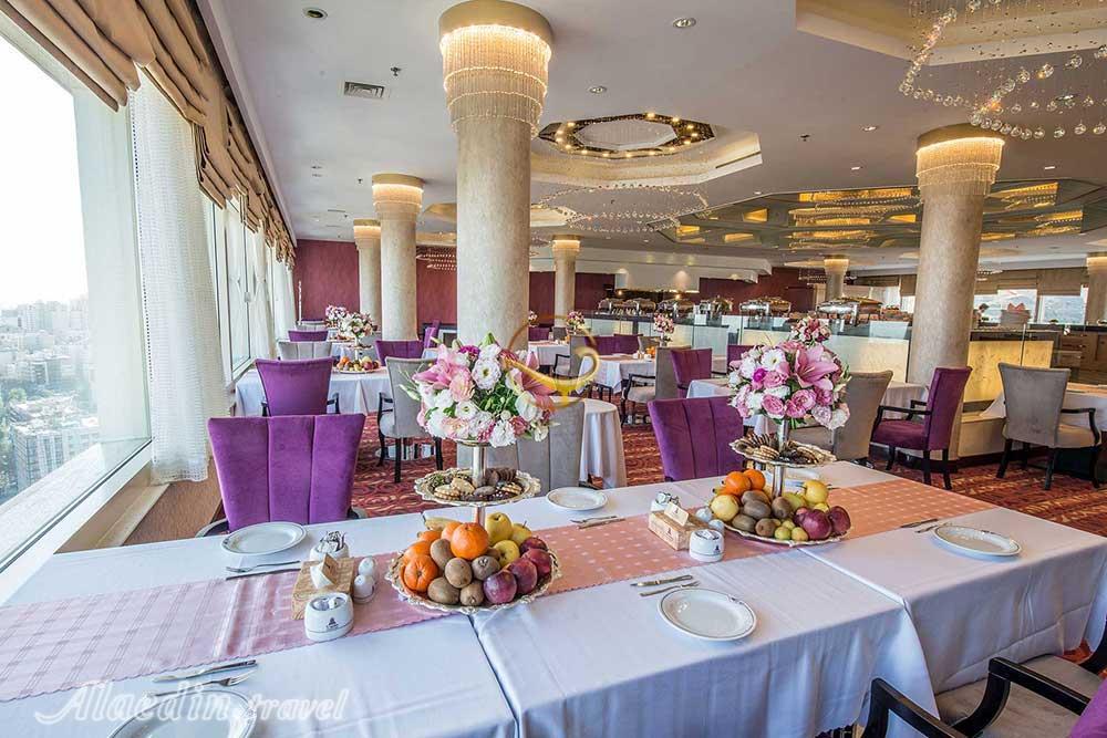 سالن های هتل پارسیان آزادی تهران | علاءالدین تراول